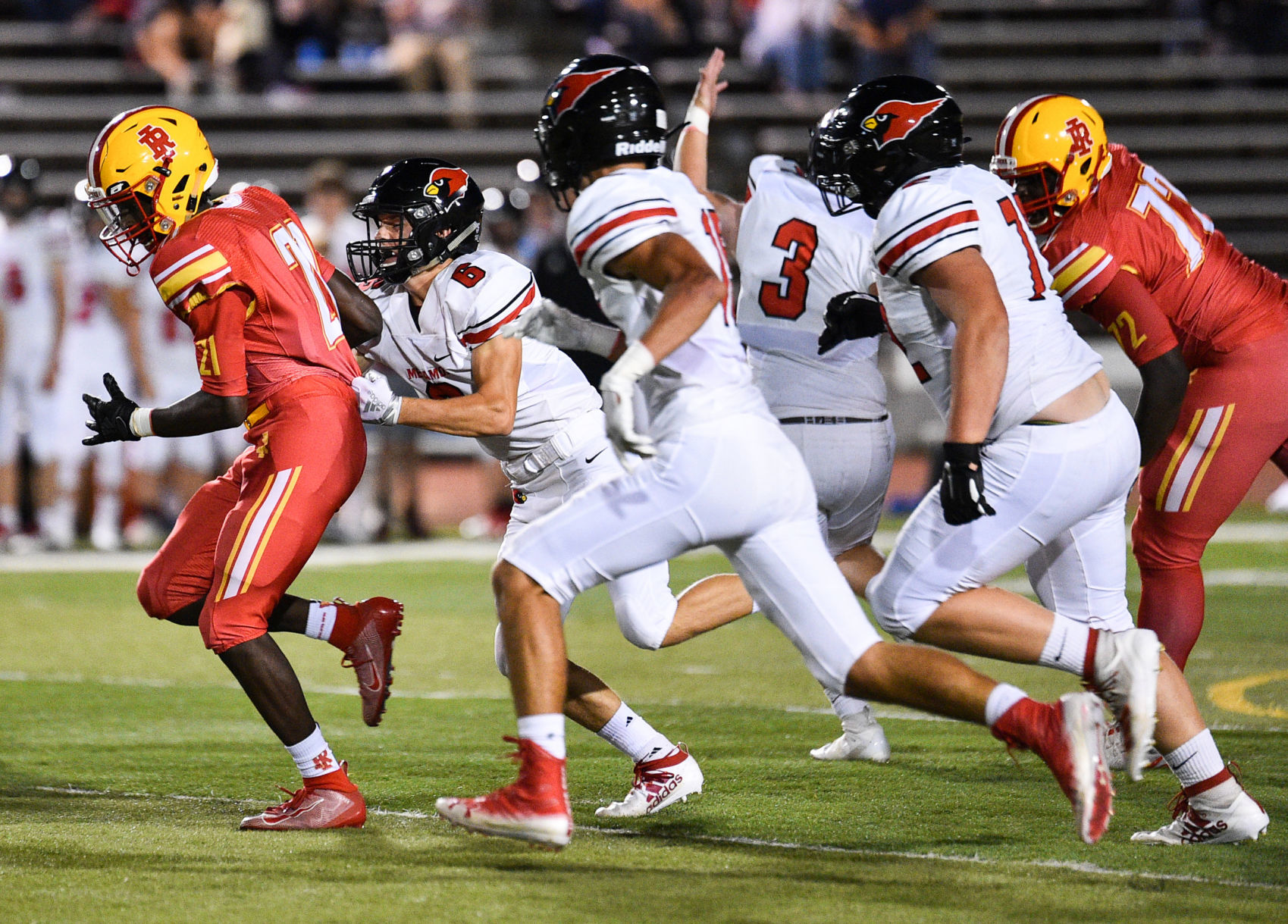 090619-mda-spt-rocky-football-033a.jpg